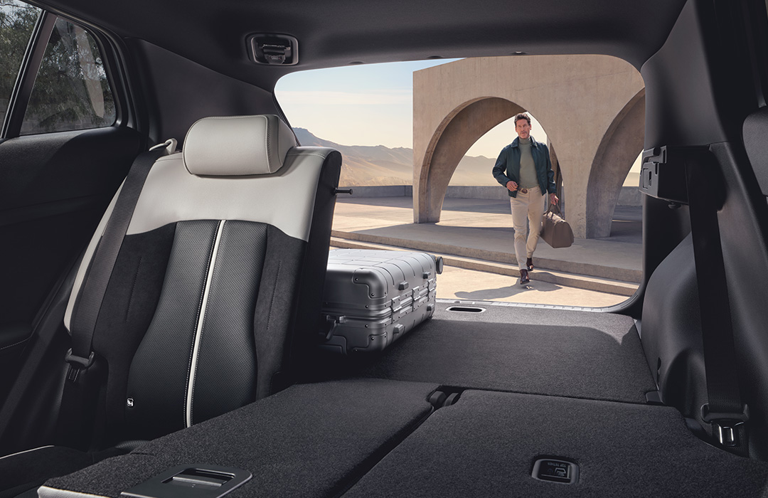 Kofferraum des Kia Sportage mit umgeklappter Rückbank
